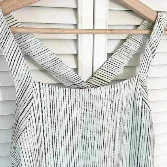 Athleta Arrival Tank Top in Amara Stripe | White Black | SZ M - Picture 8 of 14